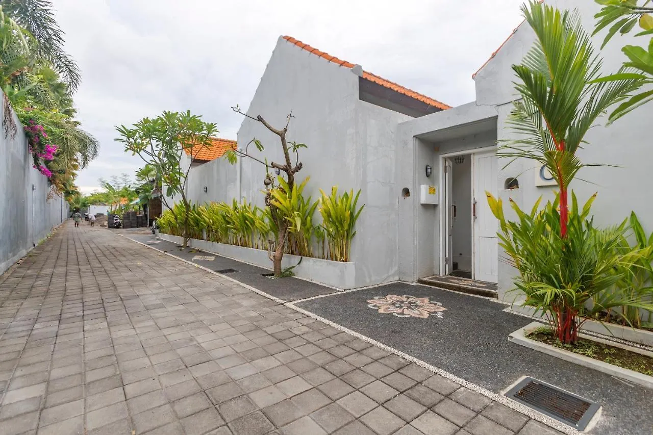 Casa Nisa Seminyak别墅 别墅 塞米亚克
